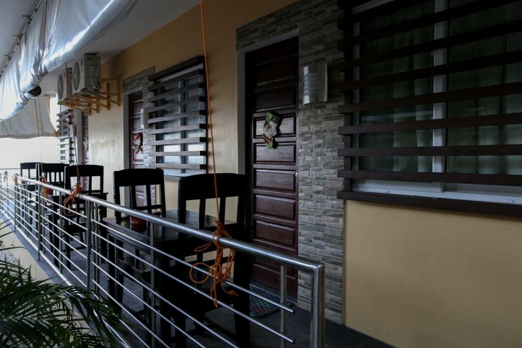 Reddoorz @ Luzmin Bh Lodging House Oslob Exterior foto